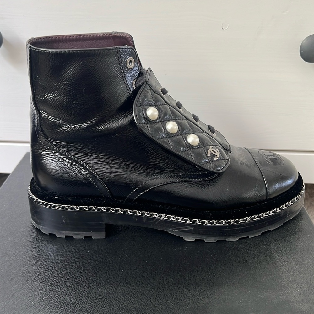 💯 Authentic Chanel Combat Boot